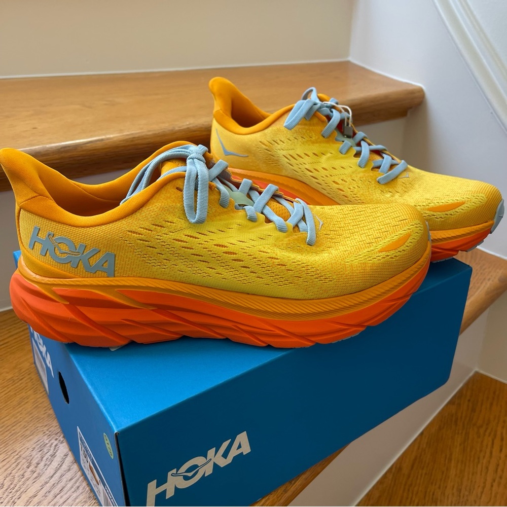 NWT Hoka Clifton 8 Yellow Hoka One One Men’s Running shoes — brand NEW - Picture 10 of 16